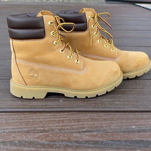 Beige/Brown Timberland women’s boots.